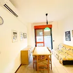 AIRONE MARE-CONDOMINIO ROMEO-60 m DAL MARE, JESOLO
