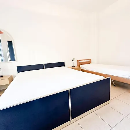 Airone Mare-condominio Romeo-60 M Dal Mare, Lido di Jesolo